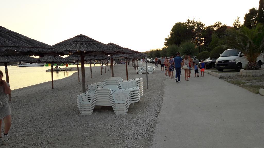 Apatmani Peternel Daire Vir Dış mekan fotoğraf