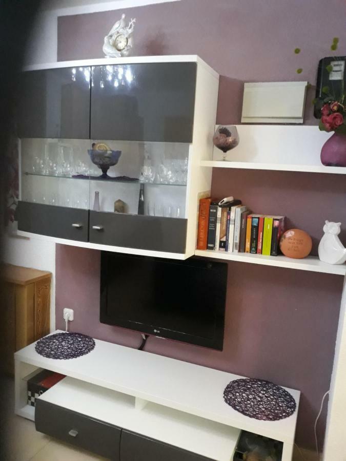 Apatmani Peternel Daire Vir Dış mekan fotoğraf